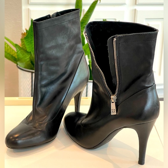 COACH BETHIE Smooth Nappa Boots - 8.5B Black 3.5 inch heel NWOT - Picture 4 of 14